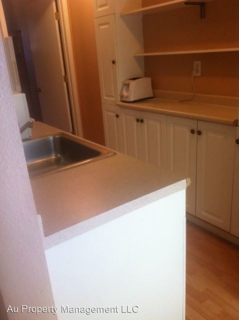 Foto del edificio - 1 br, 1 bath House - 4101 Tulane Rear