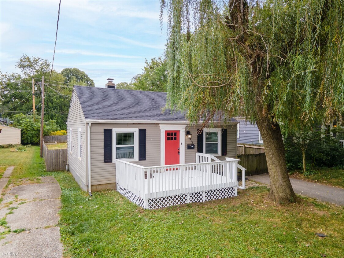 4943 Indianola Ave, Indianapolis, IN 46205 House Rental in