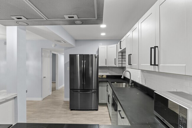 Foto del edificio - 500 Umstead Dr