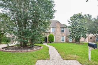 Building Photo - 15614 Dawnbrook Dr