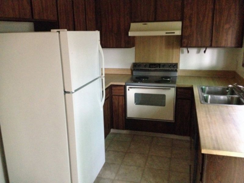 Building Photo - 218 65th St