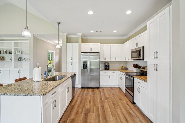 Building Photo - 202 Sage Ct
