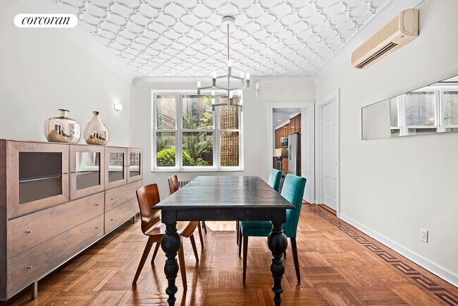 Foto del edificio - 592 3rd St