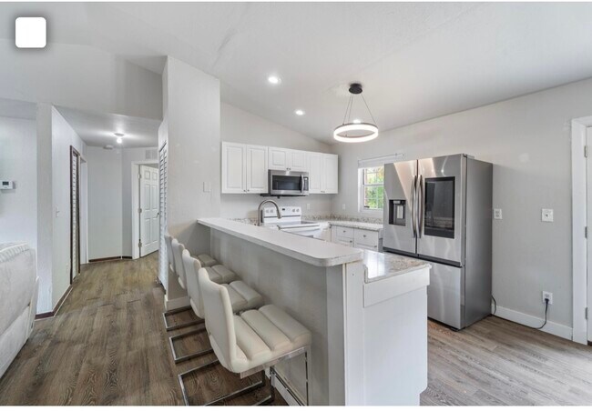 Building Photo - 5005 Squaw Ln