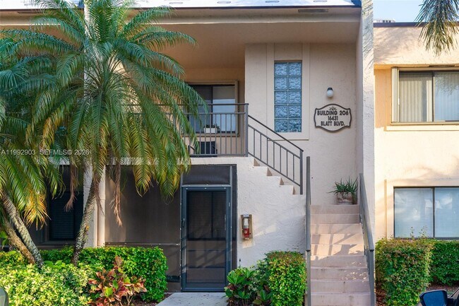 Foto del edificio - 16431 Blatt Blvd