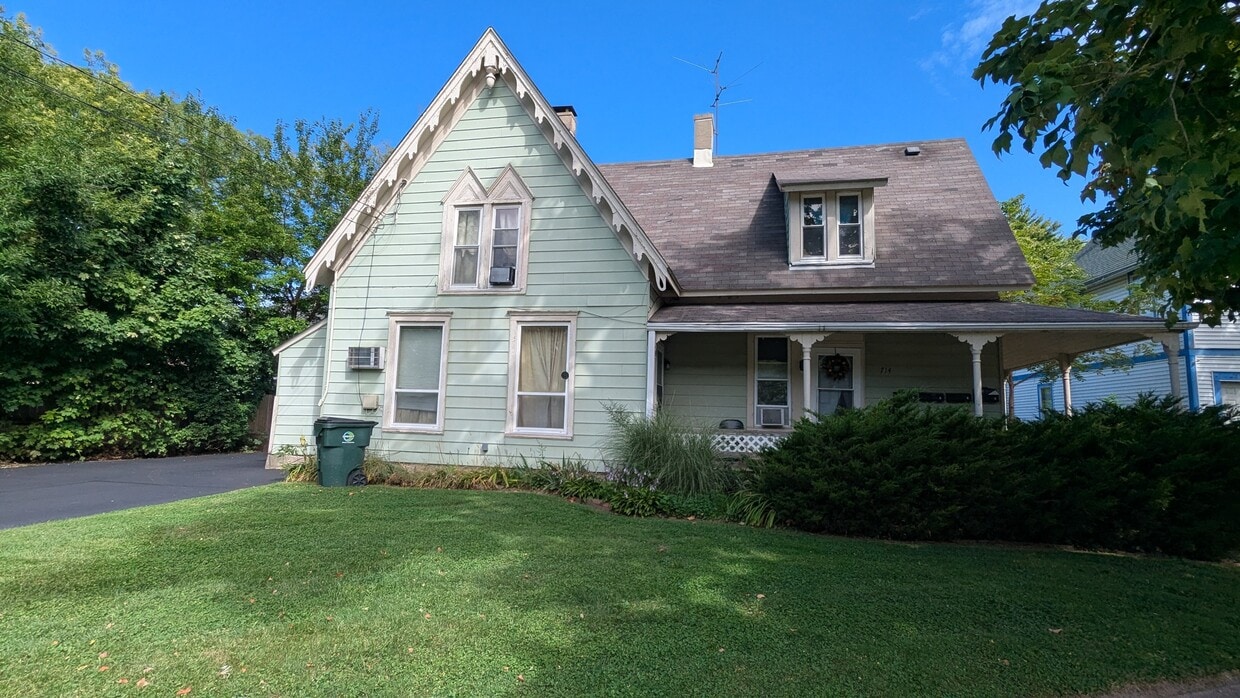 Primary Photo - 714 Glen Rock Ave