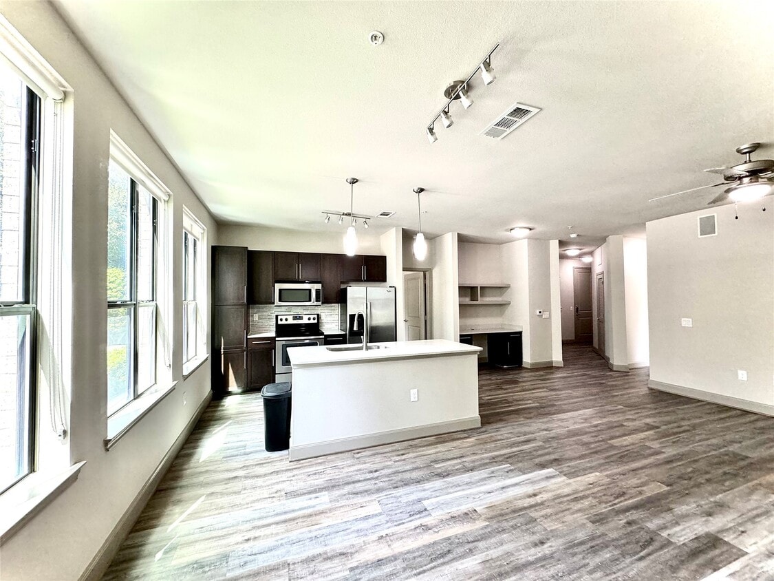 Foto principal - 3788 Richmond Ave.