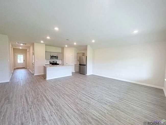 Building Photo - 629 Correns Ln