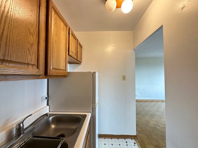 Foto del edificio - 4180 N Marine Dr
