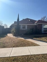 Building Photo - 1758 Castille Dr