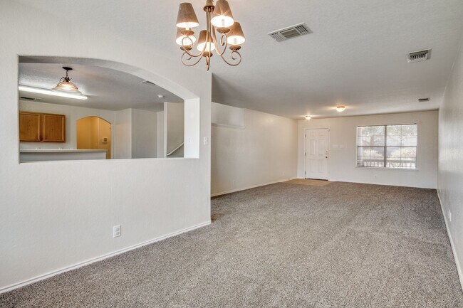 Foto del edificio - 3 Bedroom and 2.5 Bathroom home located in...