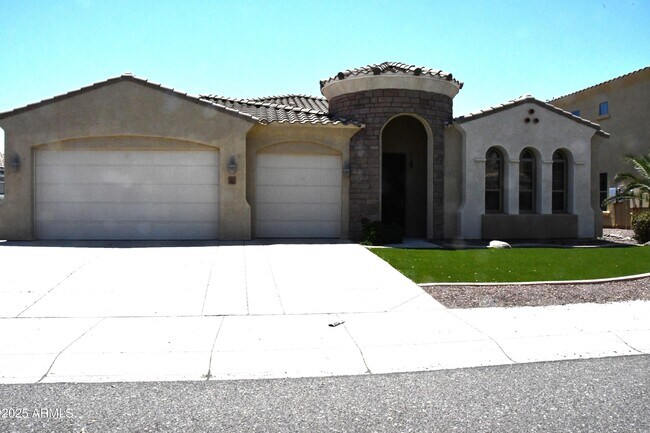 Foto del edificio - 9539 W Harmony Ln