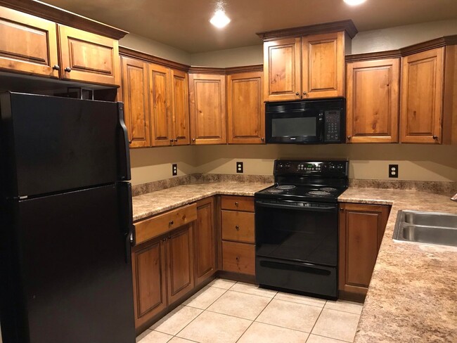 Building Photo - Charming Cedar City 3 Bedroom Home