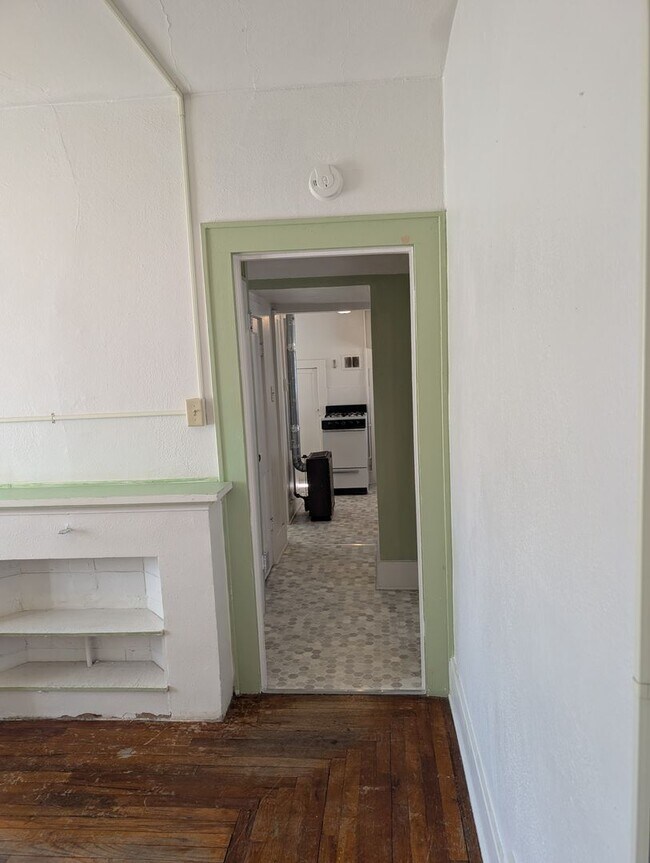 Foto del edificio - $750 - 1 Bedroom 1 Bath Duplex - Right in the Heart of Downtown Rapid City!