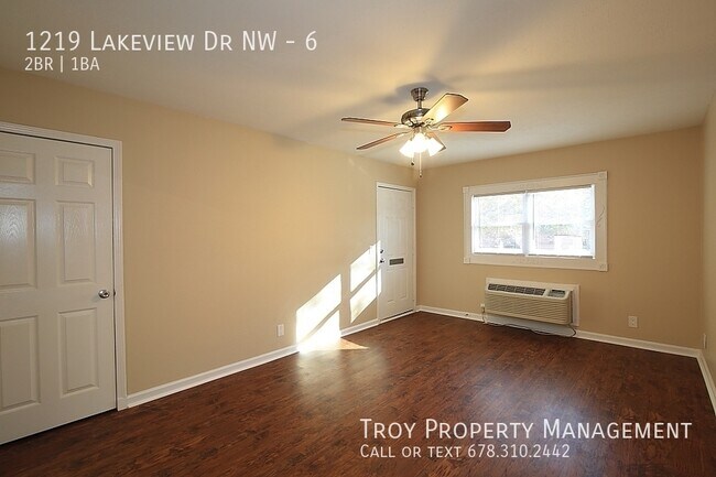 Foto del edificio - 1219 Lakeview Dr NW