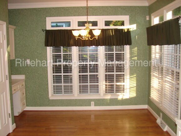 Building Photo - 1325 Beckton Ct