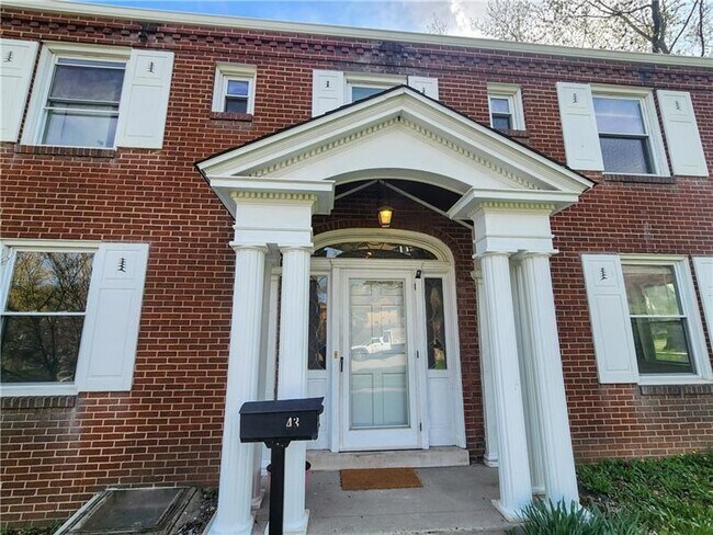 Foto del edificio - 43 N Watson Ave