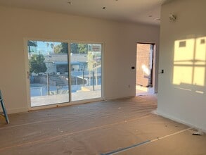 Building Photo - 7538 Cozycroft Ave