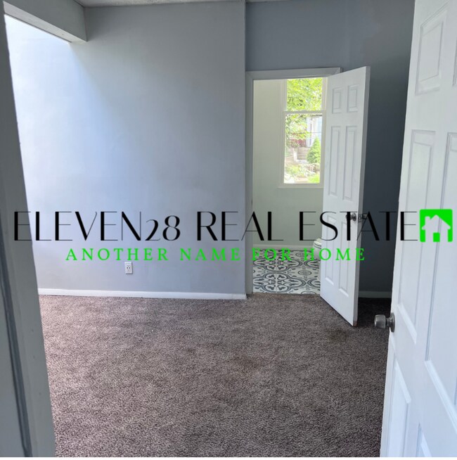 Building Photo - 2165 Selim Ave