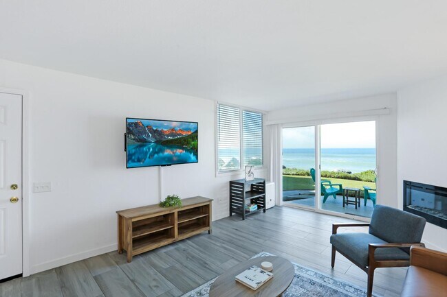 Building Photo - 1244 Seacoast Dr