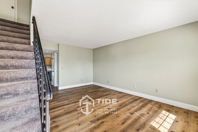 Building Photo - Coastal Convenience at Rivers Point Row!