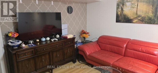 Photo du bâtiment - 30 Marchington Cir