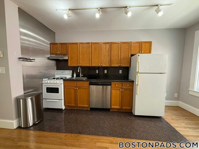 Building Photo - 90 Warrenton St