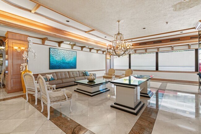 Foto del edificio - 9455 Collins Ave