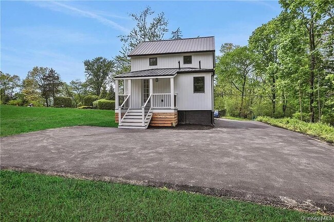 Foto del edificio - 386 Lakeside Rd
