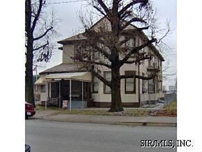 Foto principal - 111 N 2nd St