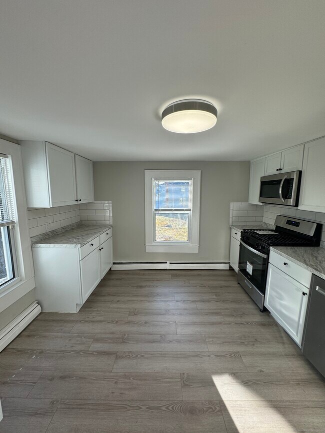 Building Photo - 20 Nordland Ave