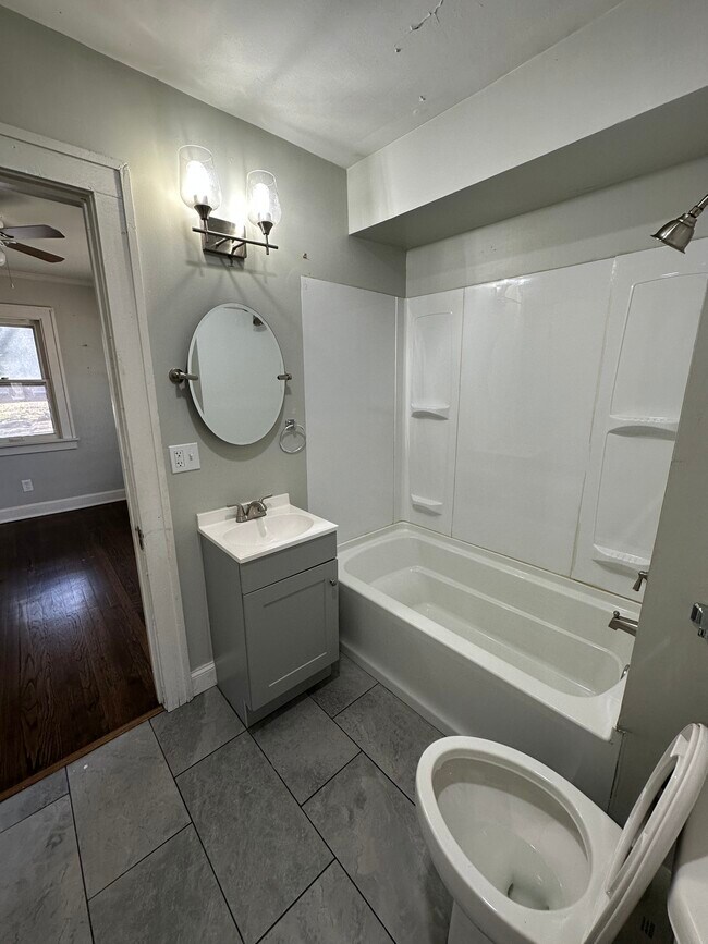 Foto del edificio - 2314 E 59th St