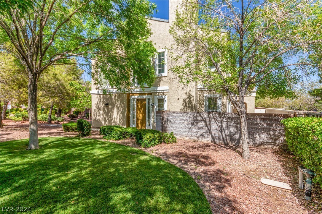 9145 Hampstead Ave, Las Vegas, NV 89145 Townhome Rentals in Las Vegas