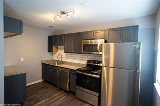 Foto del edificio - 2702 May St.