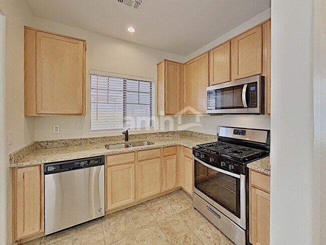 Foto del edificio - 14223 W Country Gables Dr