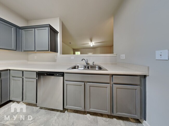 Building Photo - 2650 Parrish Ct
