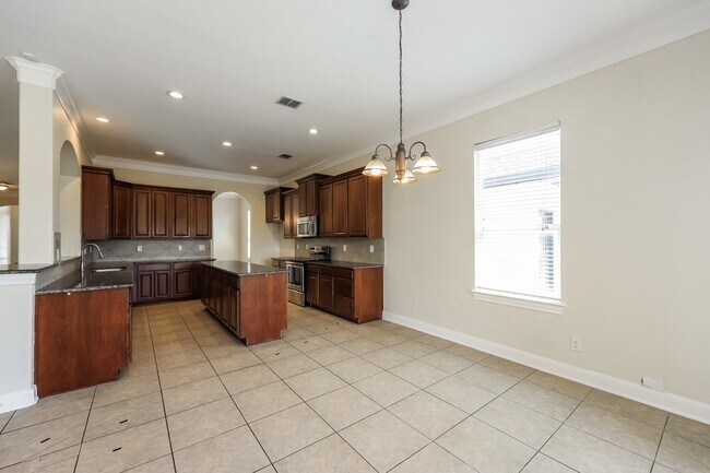 Building Photo - 11118 Cape Primrose