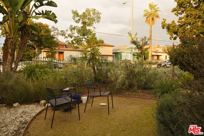 Building Photo - 3210 Manitou Ave