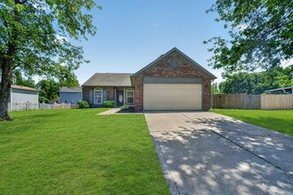 Building Photo - 6545 Deep Run Ct