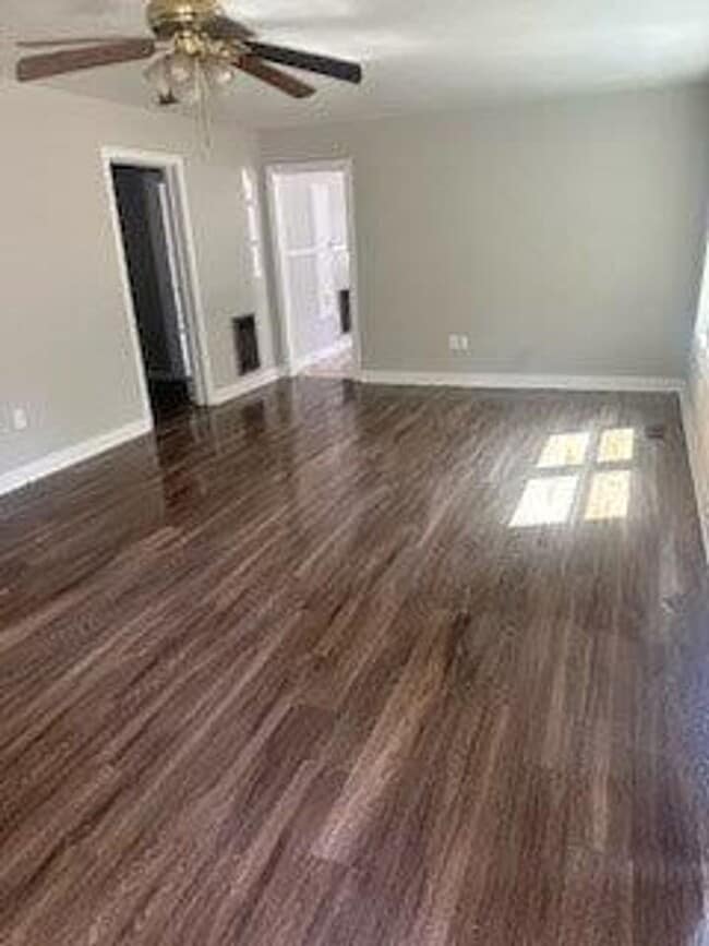 Building Photo - BELOW MARKET RENT!