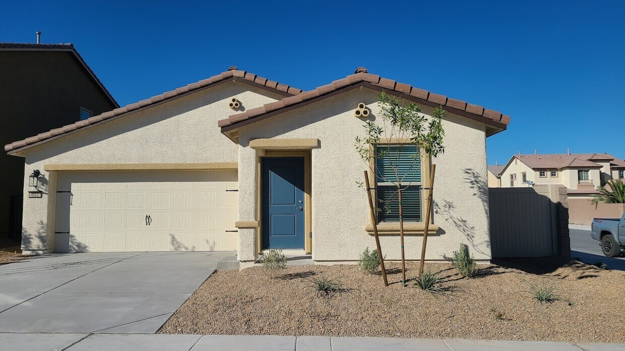 Primary Photo - 621 Abrazar Ave