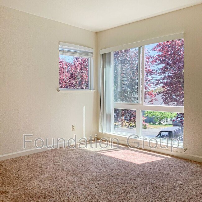 Foto del edificio - 916 N 104th St