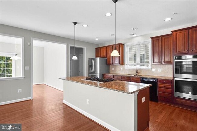 Foto del edificio - 23215 Frederick Rd