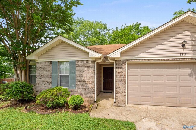 Building Photo - 113 Fernwood Cir