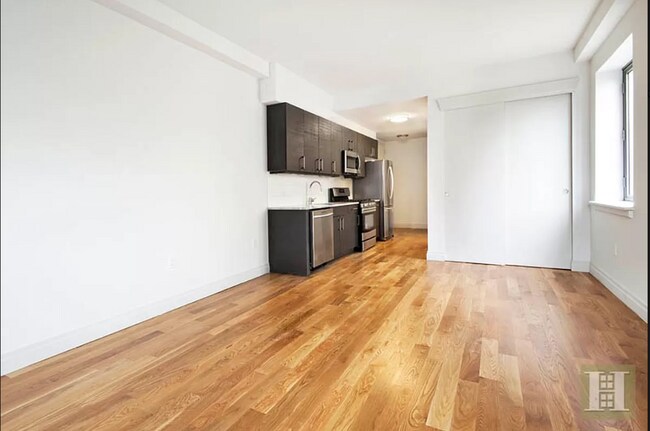 Foto del edificio - 58 W 129th St