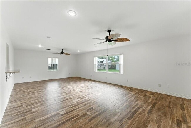 Foto del edificio - 9407 Jr Ave