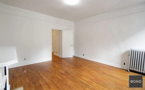 Building Photo - 311 W 54th St