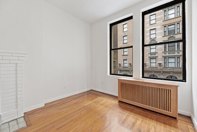 Foto del edificio - 121 Madison Ave