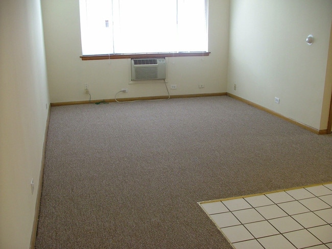 Photo - 7406 Randolph St. Apartments