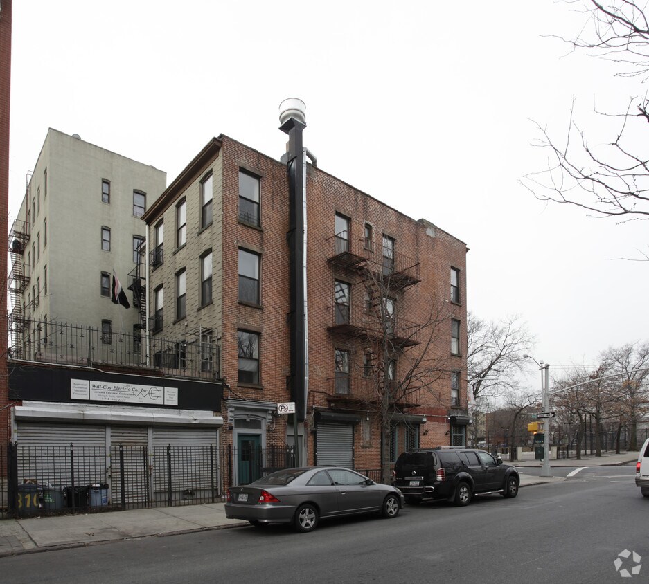 Building Photo - 310 S 4th St